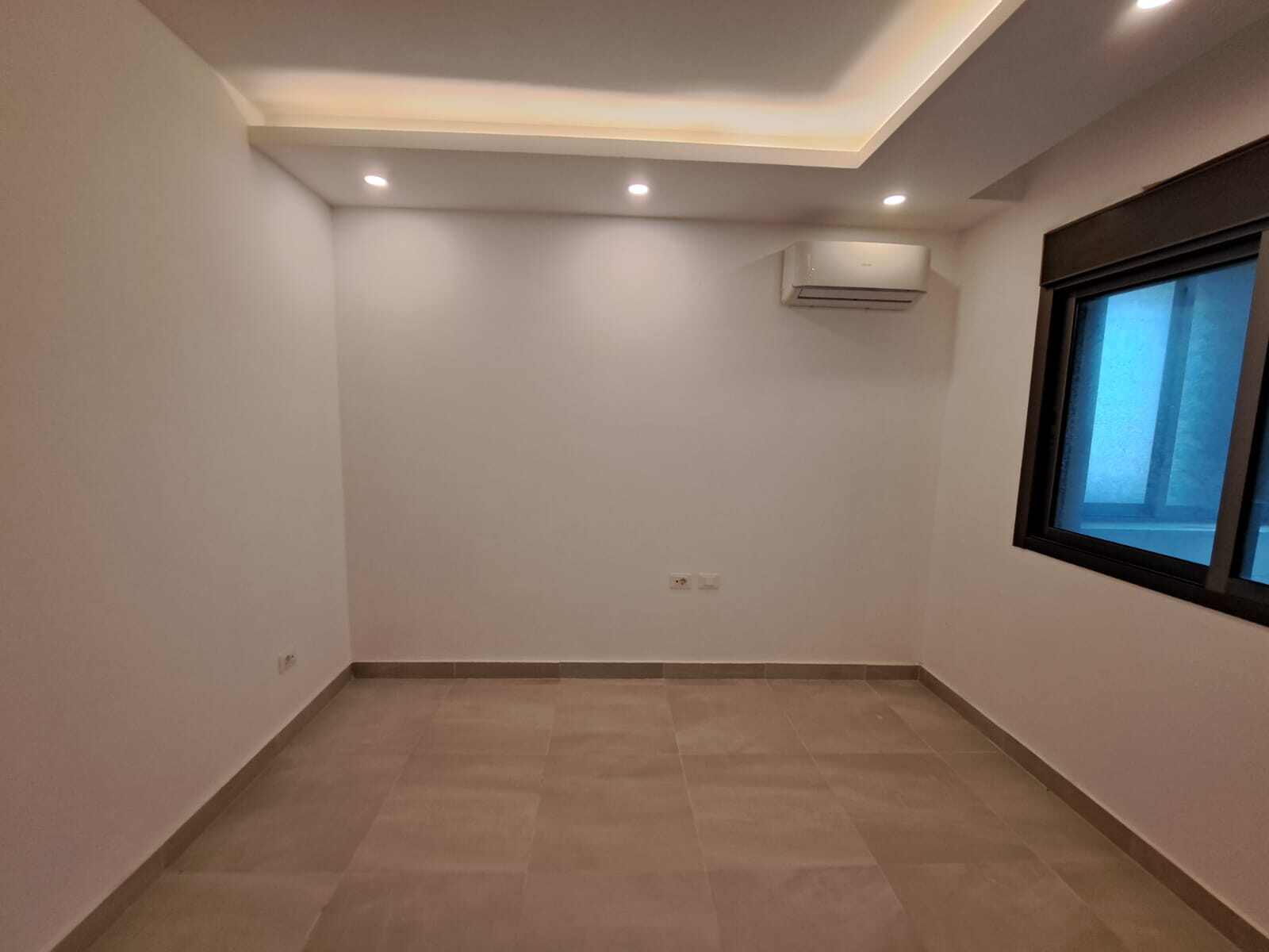 Hazmieh, Baabda, Mount Lebanon, 3 Bedrooms Bedrooms, 3 Rooms Rooms,4 BathroomsBathrooms,Apartment,Buy,16420452315