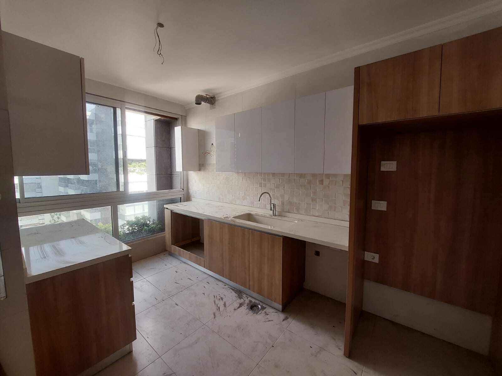 Mathaf, Beirut, Beirut, 3 Bedrooms Bedrooms, 3 Rooms Rooms,3 BathroomsBathrooms,Apartment,Buy,16906808018