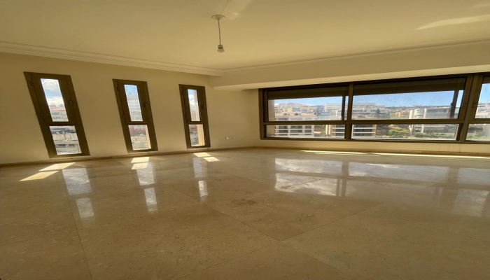 Hazmieh, Baabda, Mount Lebanon, 3 Bedrooms Bedrooms, 3 Rooms Rooms,4 BathroomsBathrooms,Apartment,Buy,18674731229