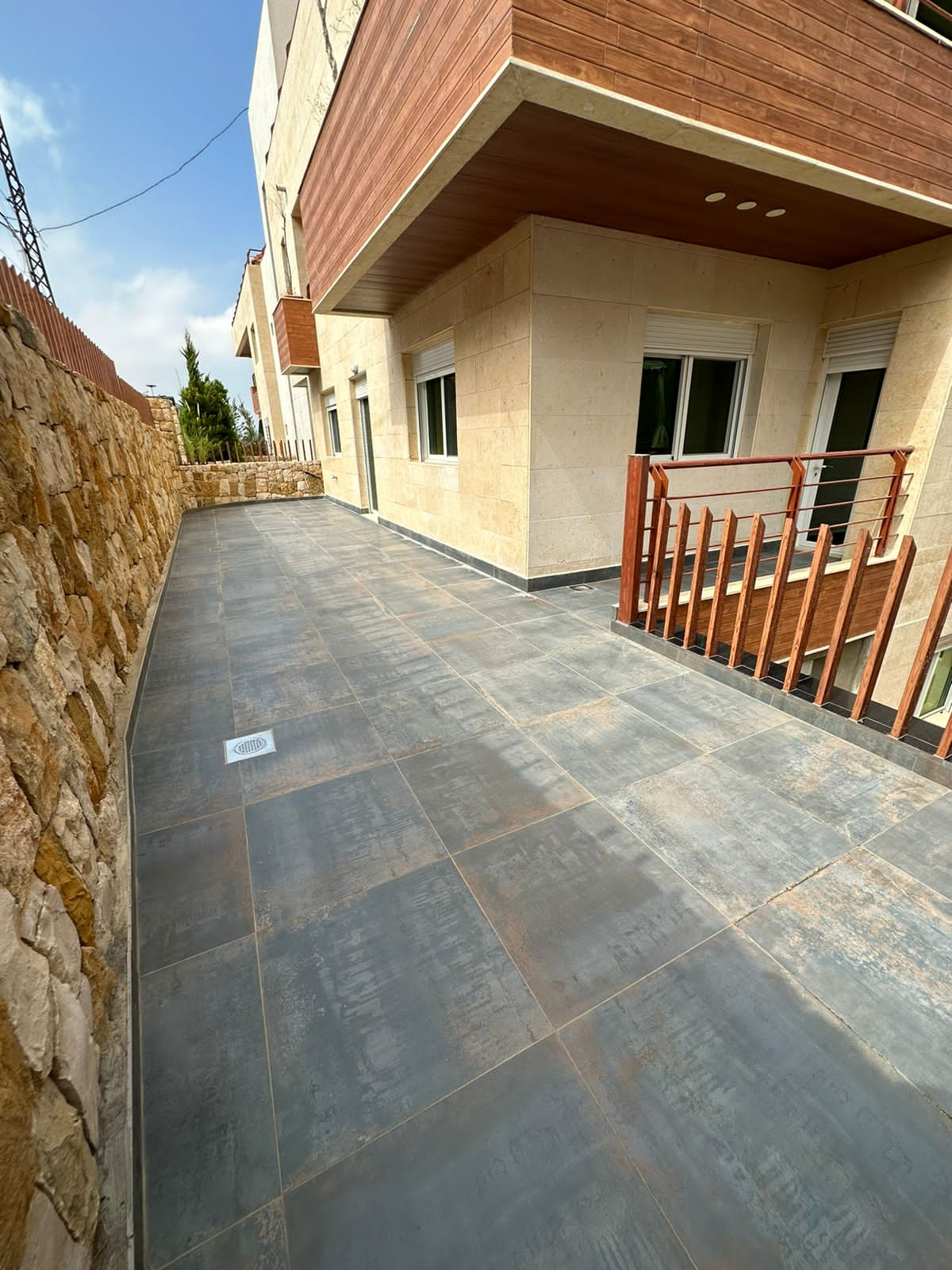 Chnaniir, Keserwen, Mount Lebanon, 3 Bedrooms Bedrooms, 3 Rooms Rooms,3 BathroomsBathrooms,Apartment,Buy,10729507303