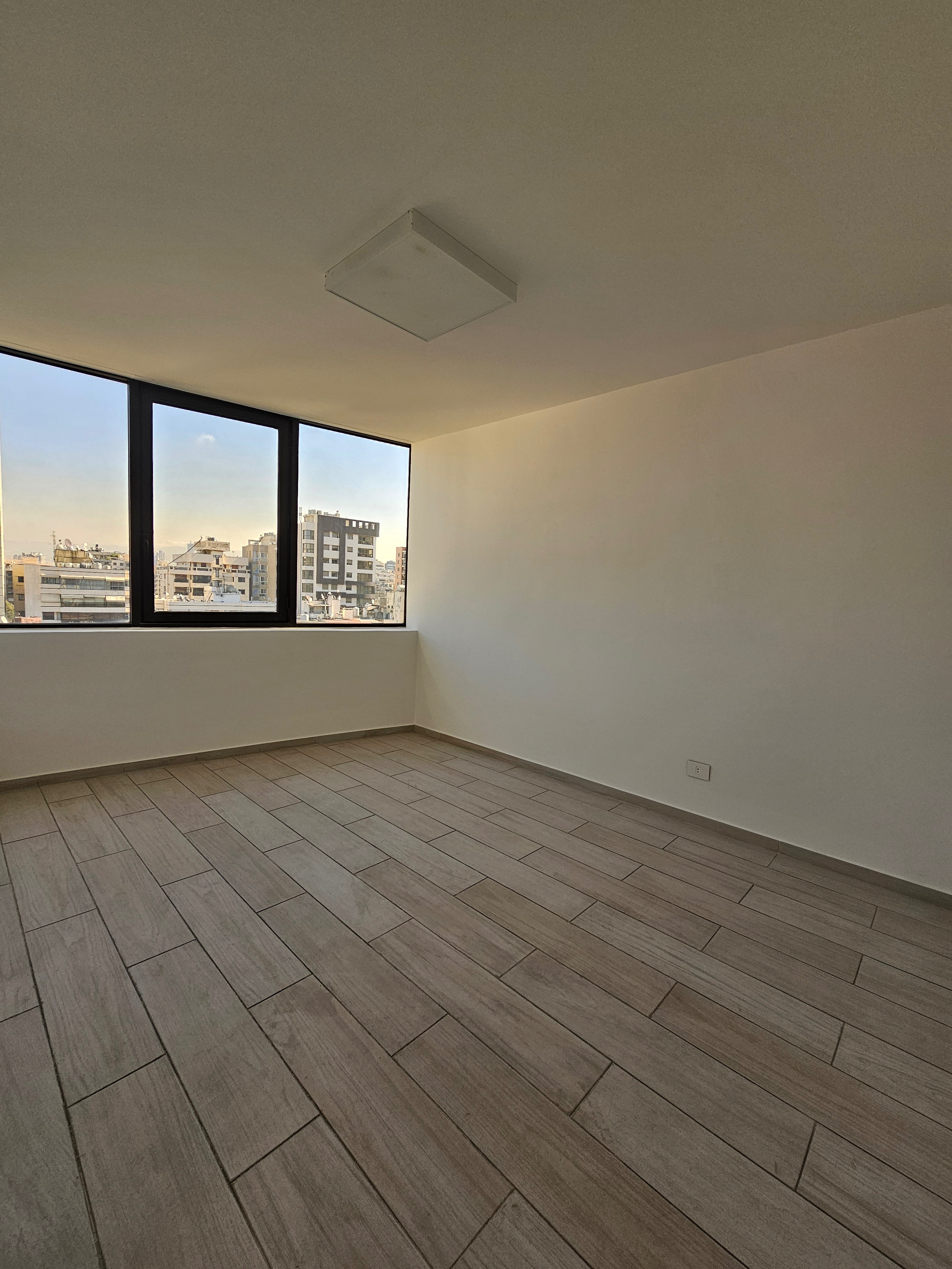 Hamra, Beirut, Beirut, ,1 BathroomBathrooms,Office,Rent,10859924417