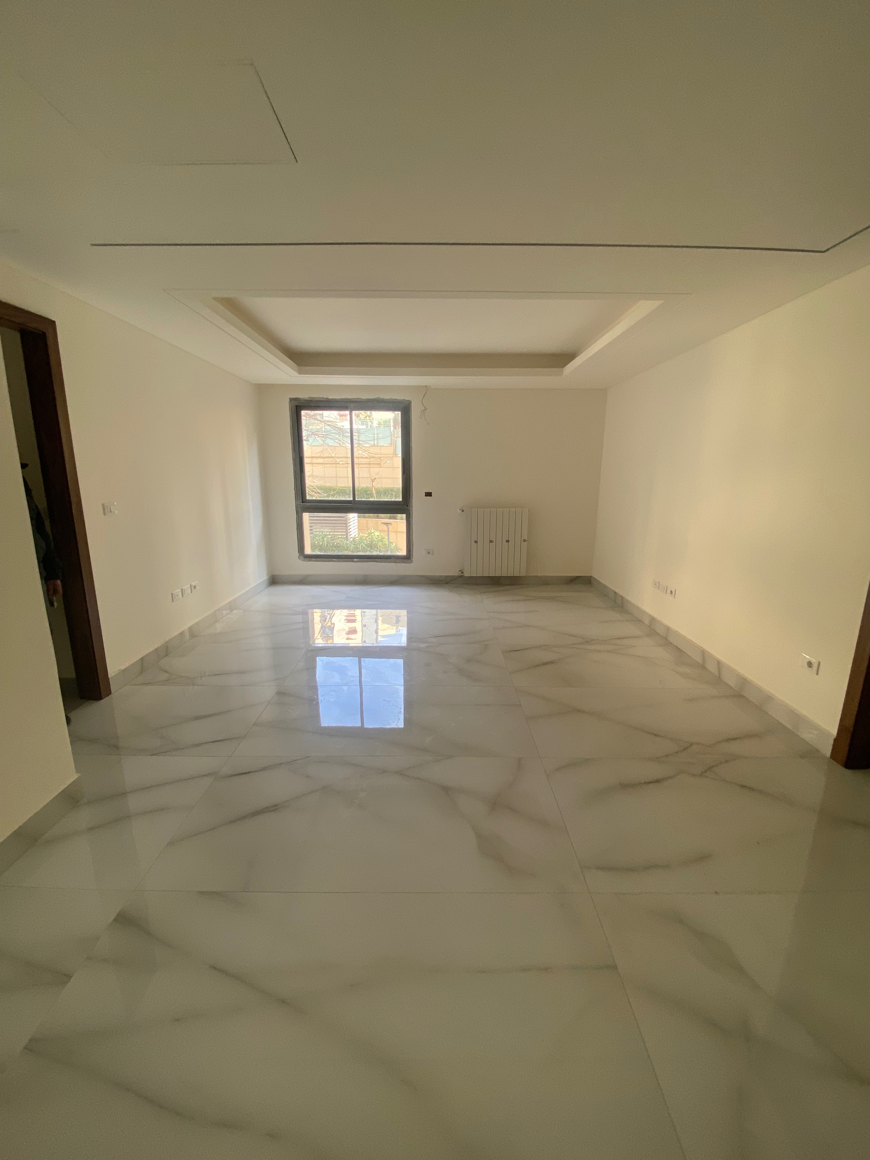 Ramlet Al Baida, Beirut, Beirut, 3 Bedrooms Bedrooms, 3 Rooms Rooms,5 BathroomsBathrooms,Apartment,Buy,10883879158