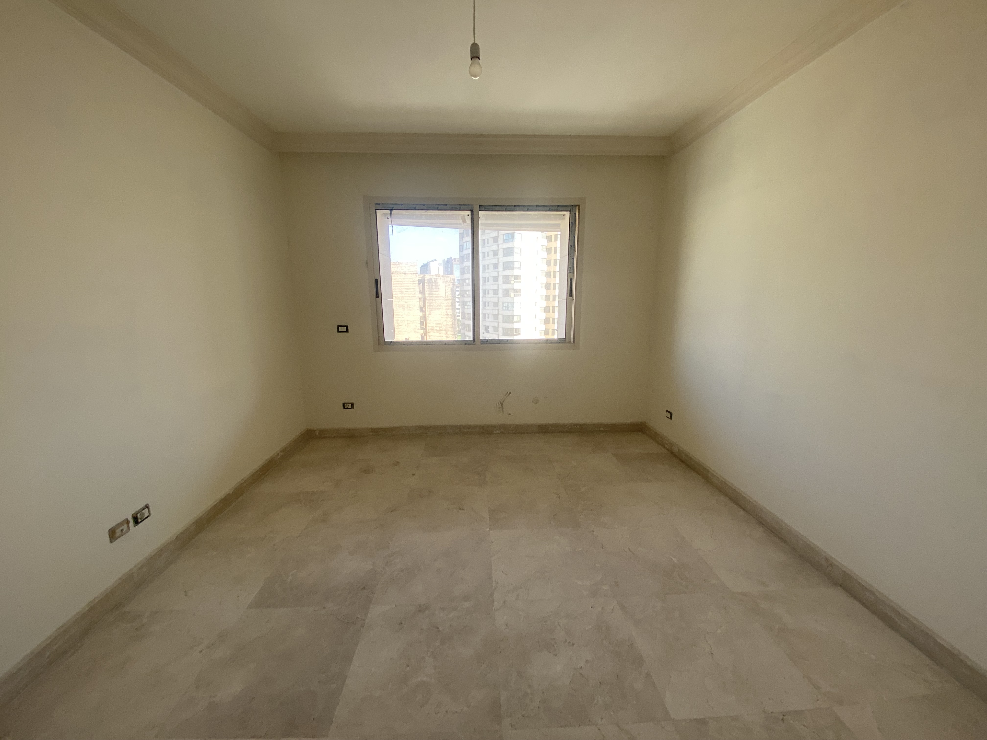 Raouche, Beirut, Beirut, 4 Bedrooms Bedrooms, 4 Rooms Rooms,5 BathroomsBathrooms,Apartment,Buy,11246592729