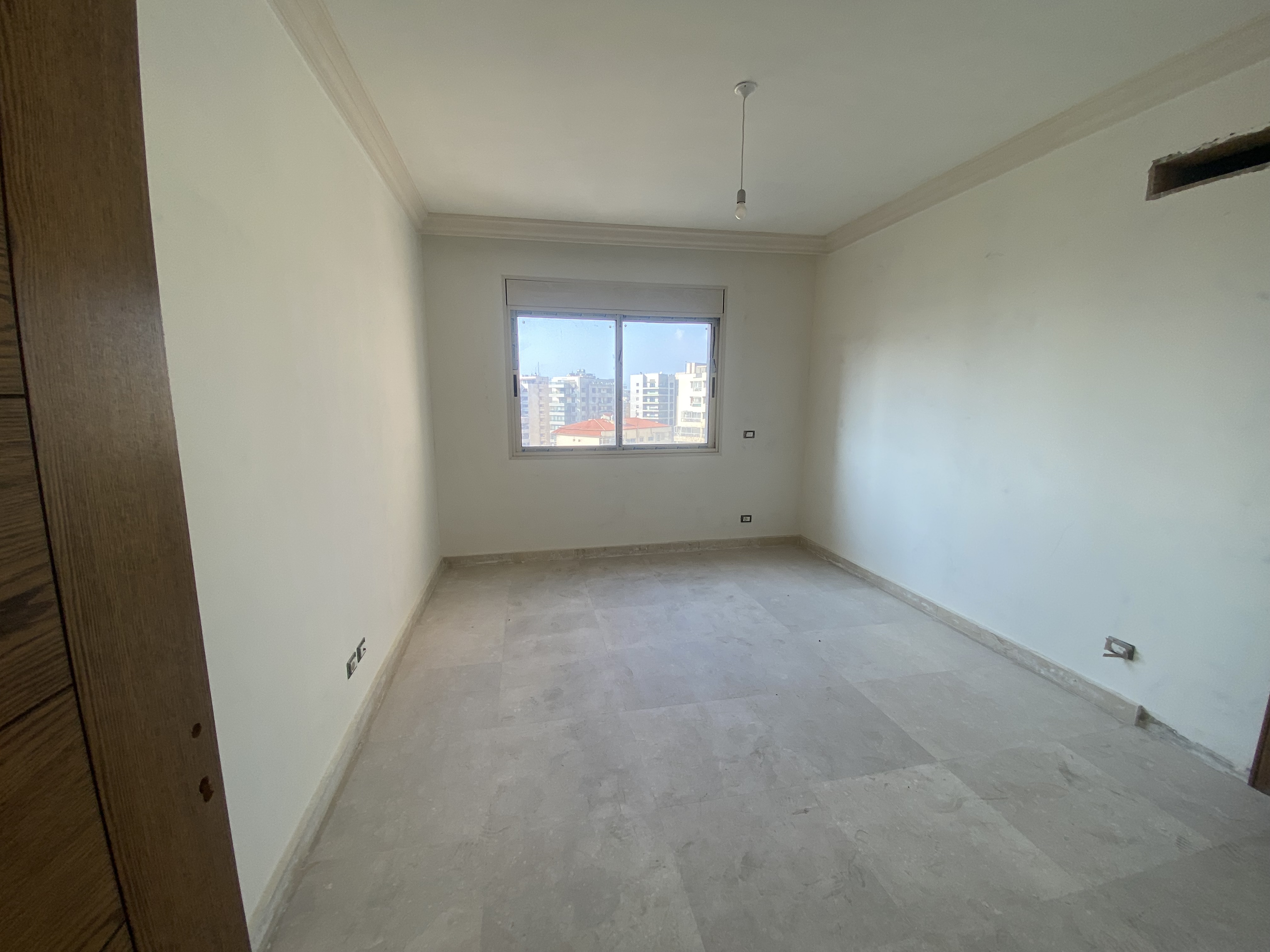 Raouche, Beirut, Beirut, 4 Bedrooms Bedrooms, 4 Rooms Rooms,5 BathroomsBathrooms,Apartment,Buy,11246592729