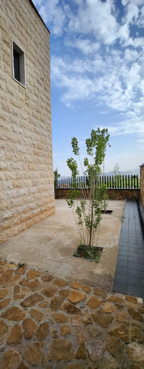 Laqlouq, Jbeil, Mount Lebanon, 3 Bedrooms Bedrooms, 3 Rooms Rooms,4 BathroomsBathrooms,Chalet,Buy,11410661339