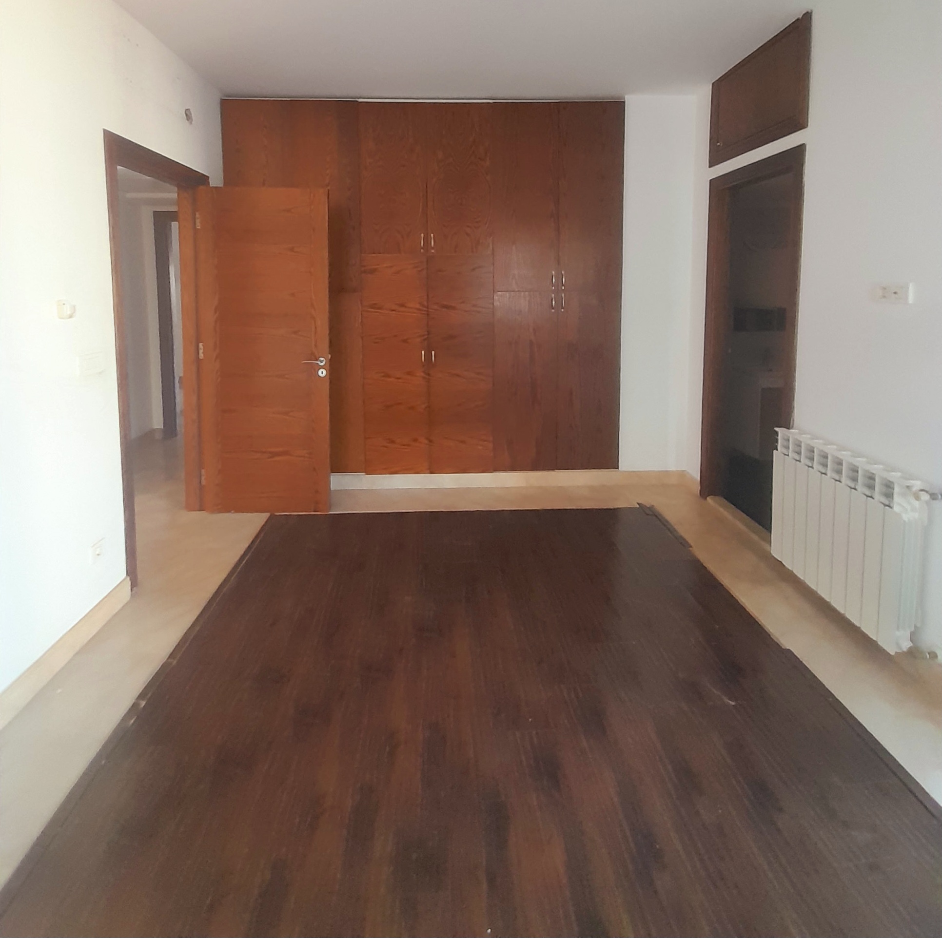 Achrafieh, Beirut, Lebanon, 3 Bedrooms Bedrooms, 3 Rooms Rooms,3 BathroomsBathrooms,Apartment,Rent,12717550828