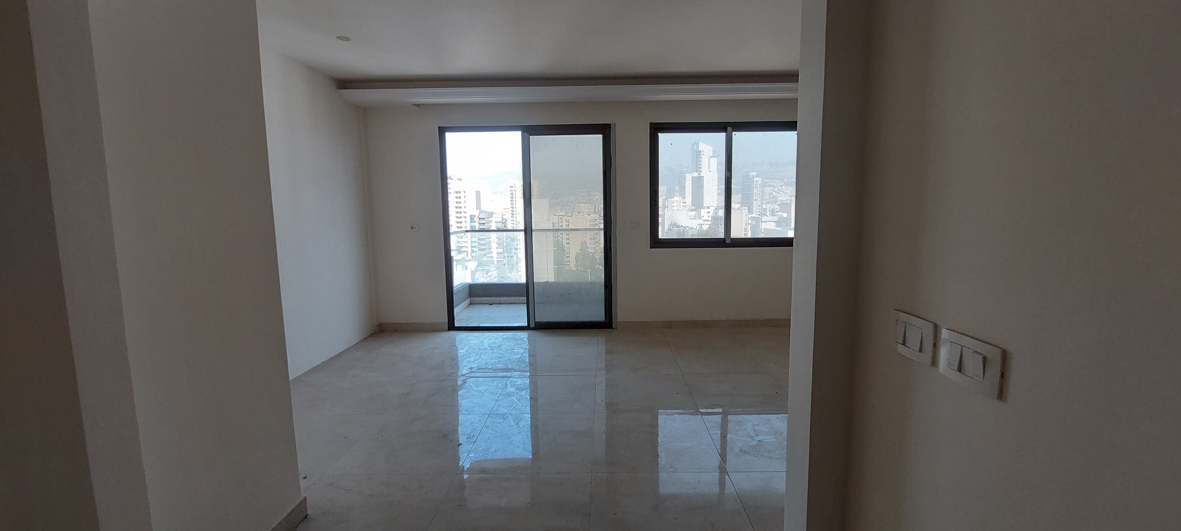 Achrafieh, Beirut, Lebanon, 2 Bedrooms Bedrooms, 2 Rooms Rooms,2 BathroomsBathrooms,Apartment,Rent,12737258442