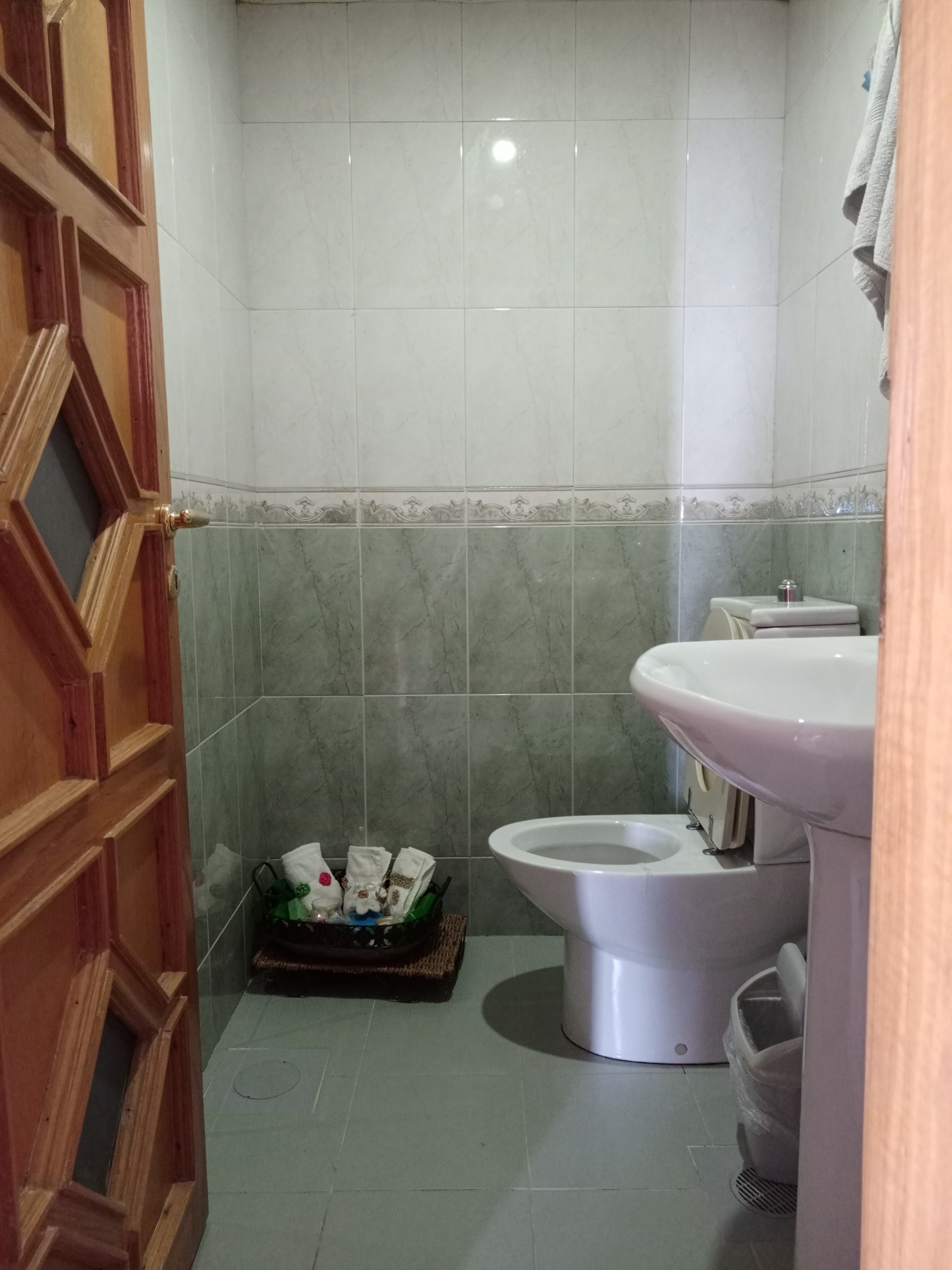 Kaslik, Keserwen, Mount Lebanon, 3 Bedrooms Bedrooms, 3 Rooms Rooms,4 BathroomsBathrooms,Apartment,Buy,13210335209