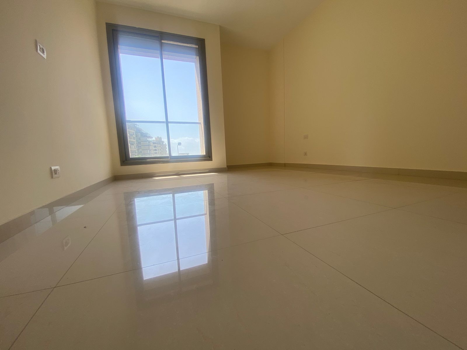 Manara, Beirut, Beirut, 3 Bedrooms Bedrooms, 3 Rooms Rooms,3 BathroomsBathrooms,Apartment,Buy,13226146551