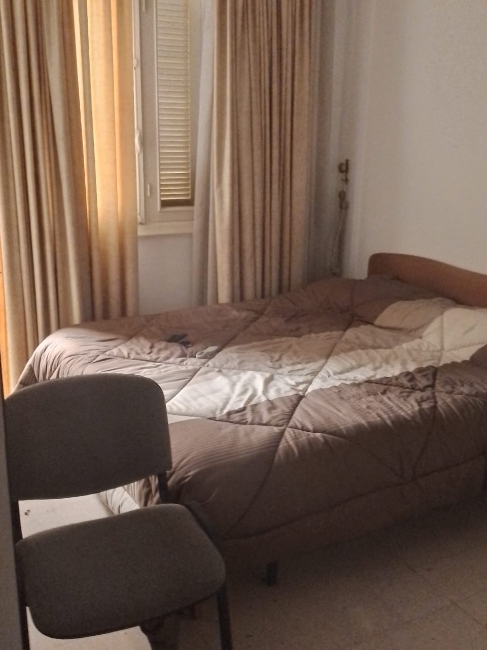 Hamra, Beirut, Beirut, 2 Bedrooms Bedrooms, 2 Rooms Rooms,2 BathroomsBathrooms,Apartment,Buy,13773326319