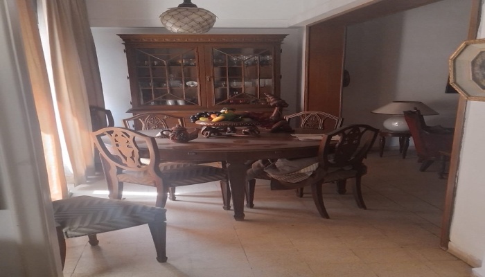 Hamra, Beirut, Beirut, 2 Bedrooms Bedrooms, 2 Rooms Rooms,2 BathroomsBathrooms,Apartment,Buy,13773326319