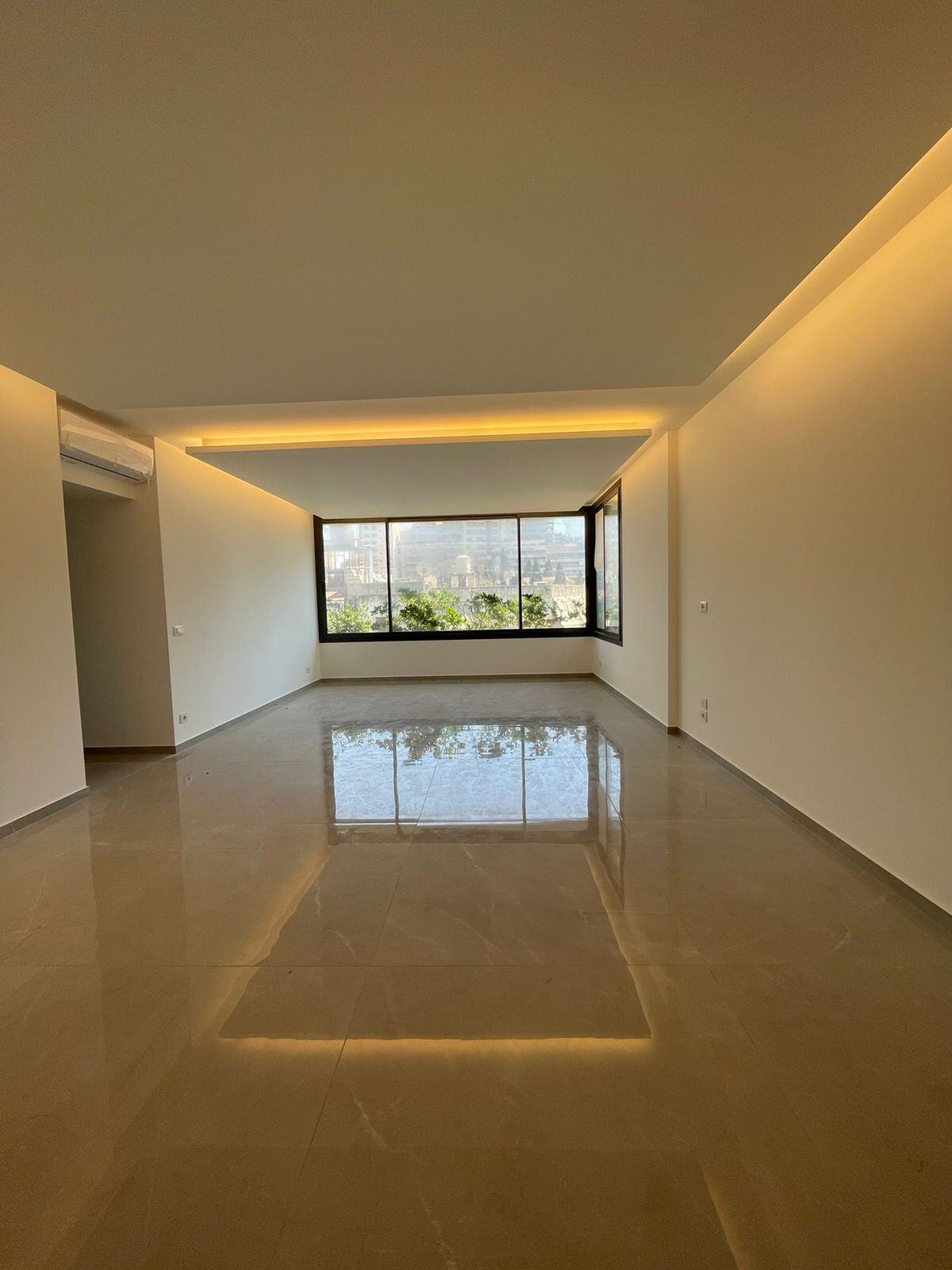 Koraytem, Beirut, Beirut, 3 Bedrooms Bedrooms, 3 Rooms Rooms,3 BathroomsBathrooms,Apartment,Rent,14858770913