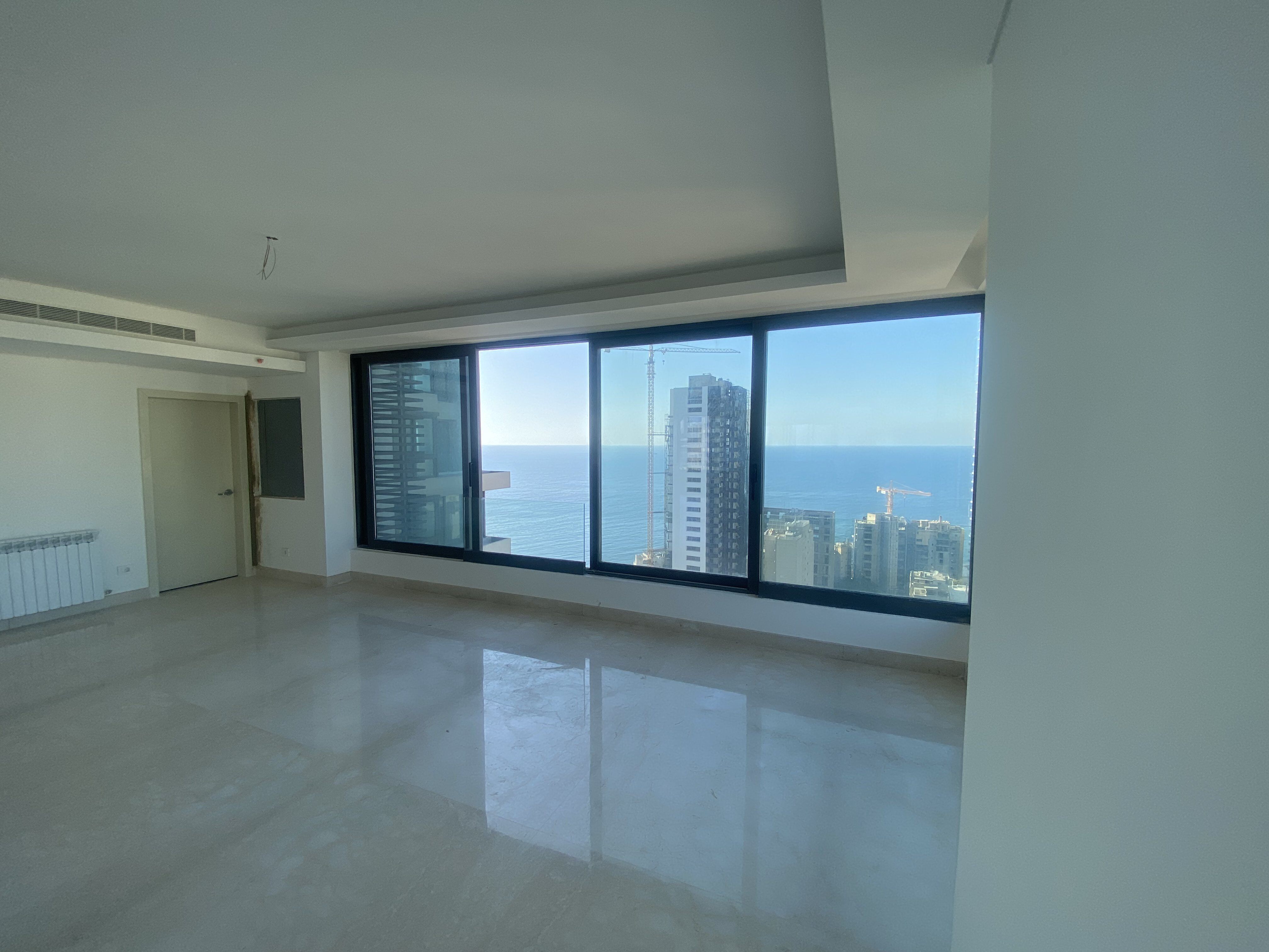 Ain El Mreisseh, Beirut, Beirut, 4 Bedrooms Bedrooms, 4 Rooms Rooms,5 BathroomsBathrooms,Apartment,Rent,15135688410