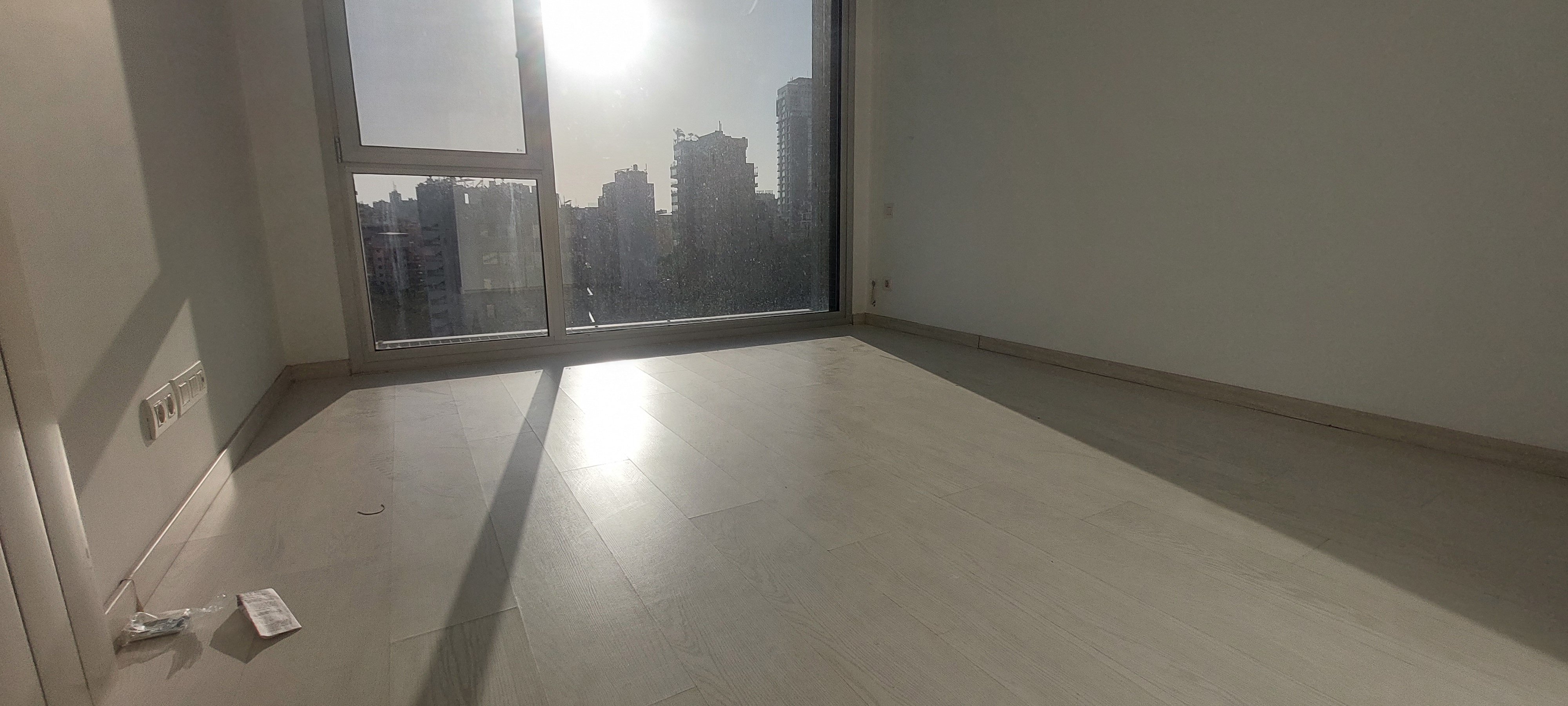 Achrafieh, Beirut, Beirut, 3 Bedrooms Bedrooms, 3 Rooms Rooms,3 BathroomsBathrooms,Apartment,Rent,15203022031