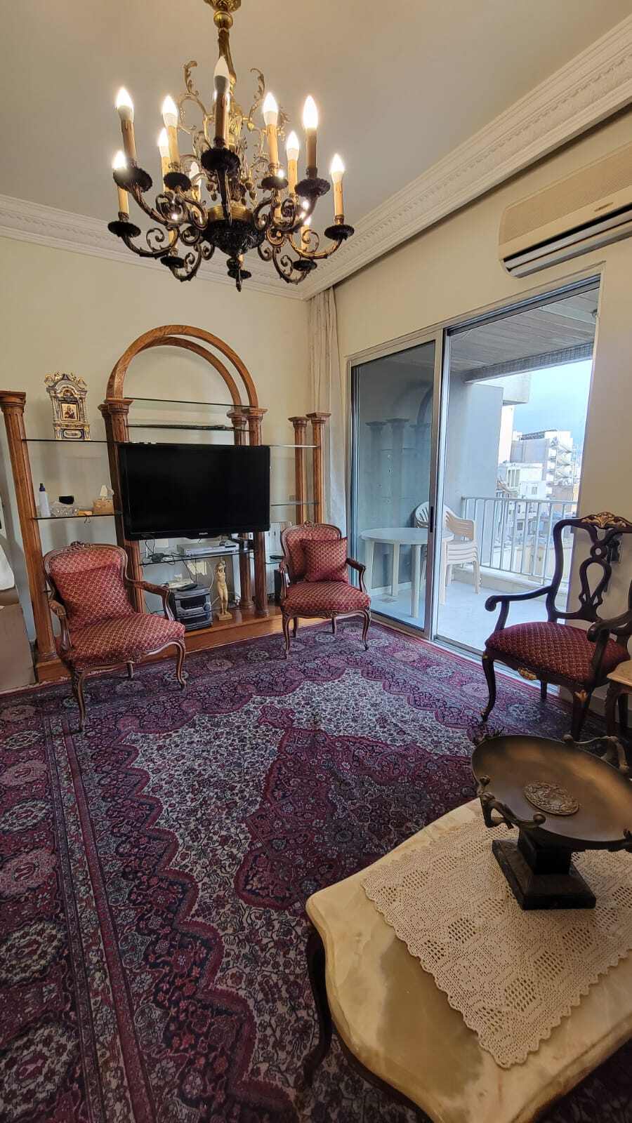 Achrafieh, Beirut, Beirut, 2 Bedrooms Bedrooms, 2 Rooms Rooms,2 BathroomsBathrooms,Apartment,Rent,15387175384