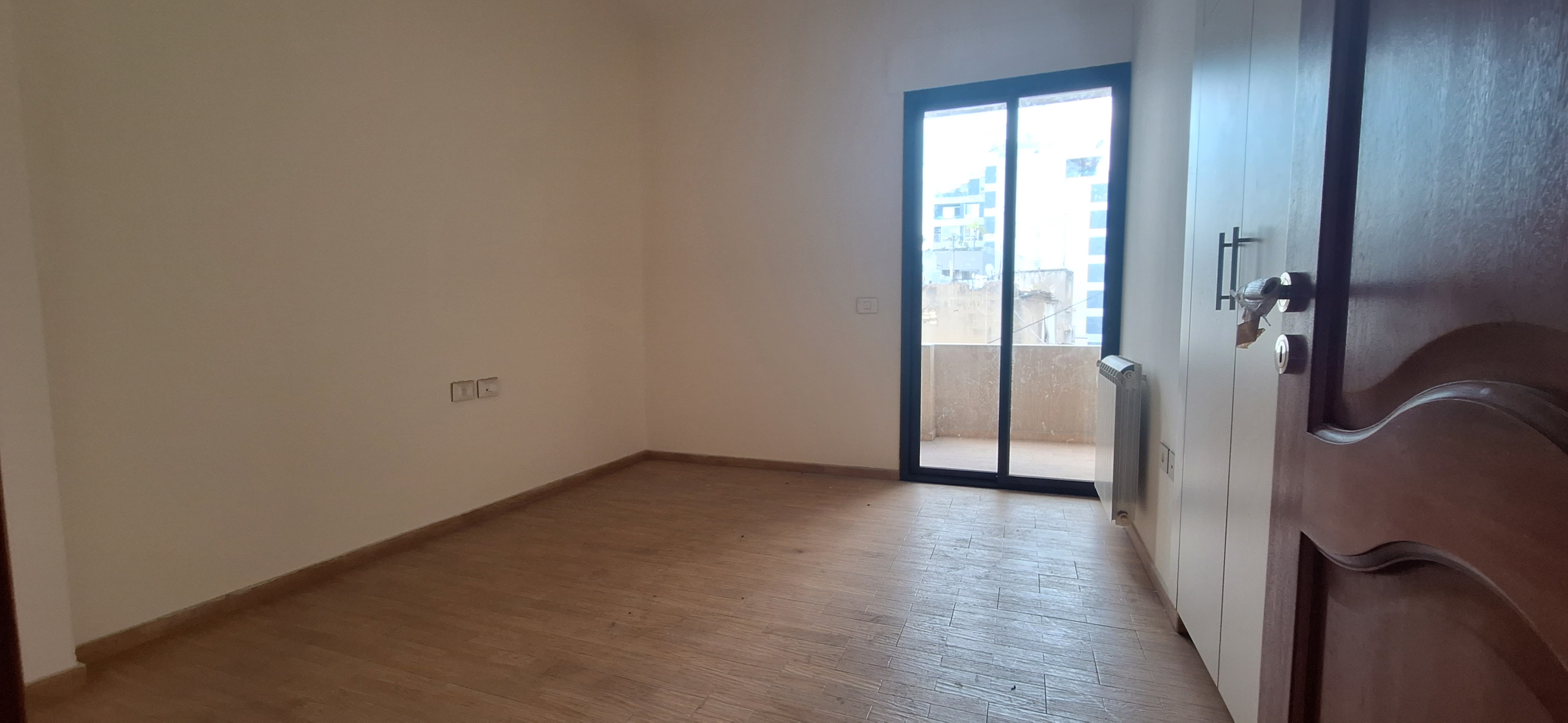 Achrafieh, Beirut, Beirut, 3 Bedrooms Bedrooms, 3 Rooms Rooms,3 BathroomsBathrooms,Apartment,Buy,15405523704