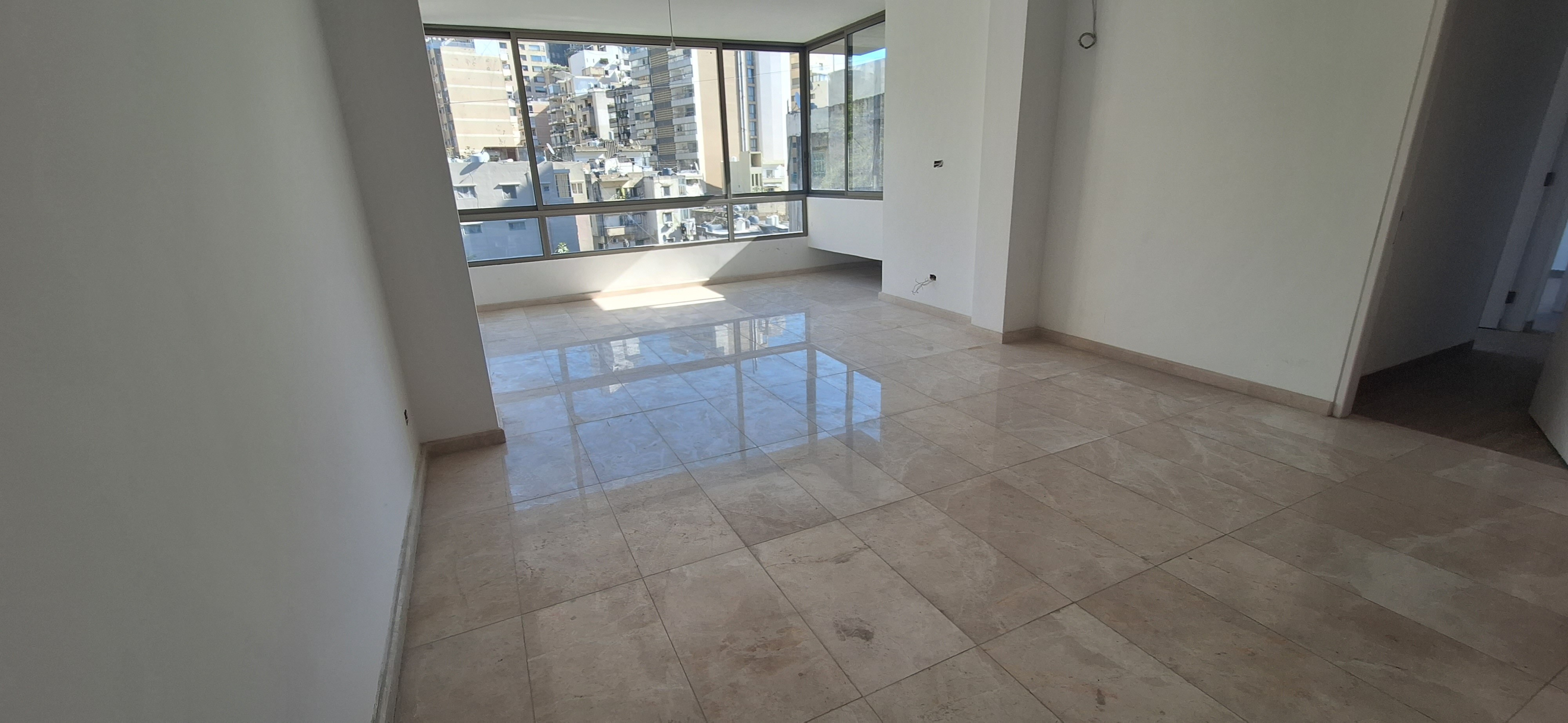 Achrafieh, Beirut, Beirut, 3 Bedrooms Bedrooms, 3 Rooms Rooms,3 BathroomsBathrooms,Apartment,Buy,15407633392