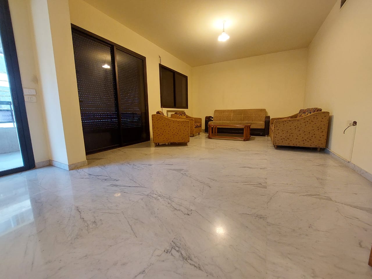 Achrafieh, Beirut, Beirut, 3 Bedrooms Bedrooms, 3 Rooms Rooms,4 BathroomsBathrooms,Apartment,Rent,15601026528