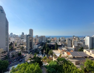 Achrafieh, Beirut, Lebanon, 3 Bedrooms Bedrooms, 3 Rooms Rooms,4 BathroomsBathrooms,Apartment,Buy,15601558507