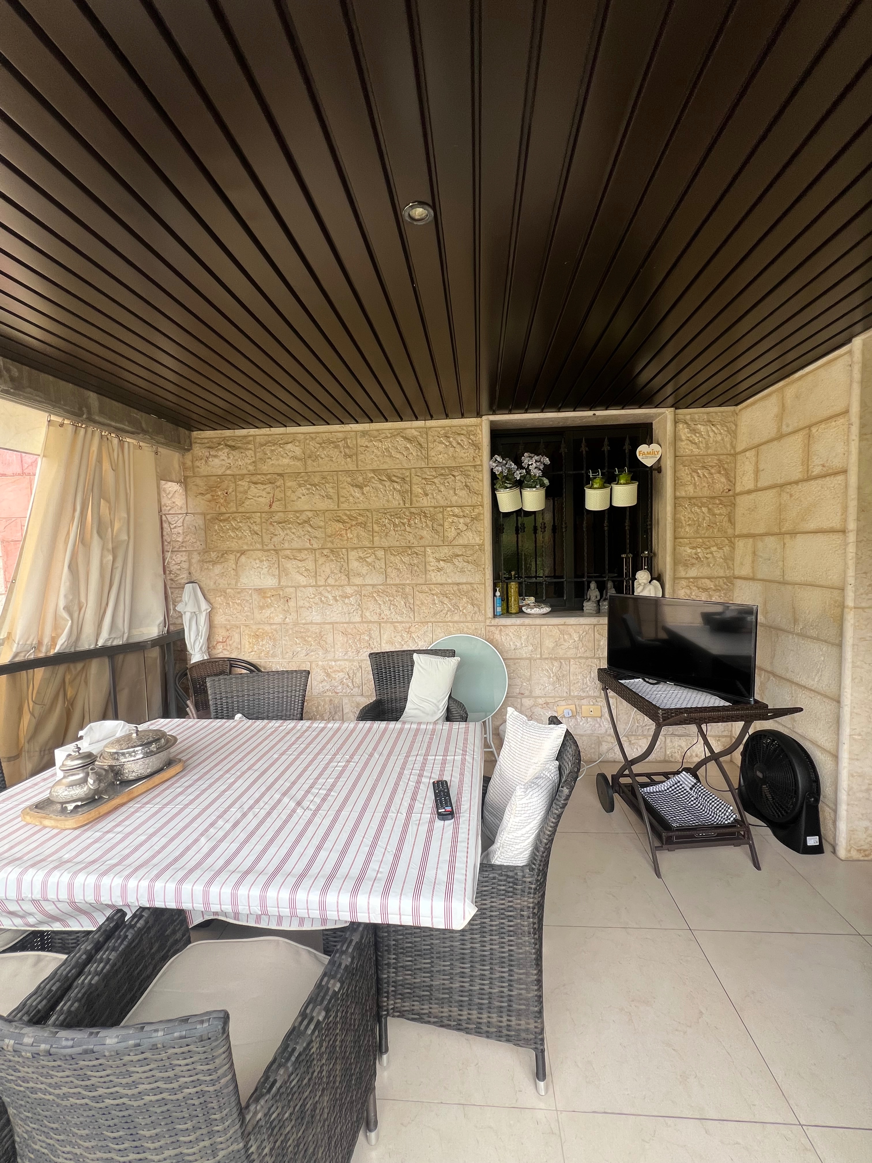 Klayaat, Keserwen, Mount Lebanon, 4 Bedrooms Bedrooms, 4 Rooms Rooms,3 BathroomsBathrooms,Apartment,Buy,15678818764